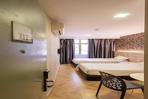 Worldview Grand Hotel