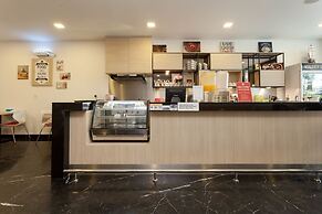 Worldview Grand Hotel