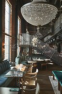 The Steam Hotel