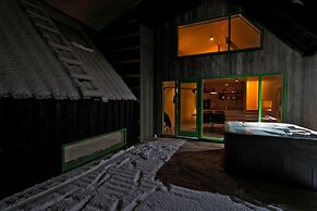 Viking Cottages and Apartments