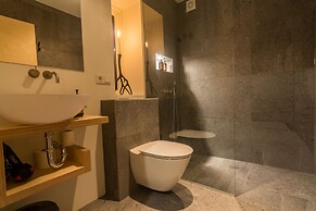 Viking Cottages and Apartments