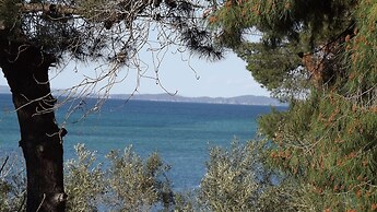 Pefka Studios & Apartments