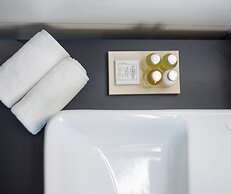 Aura Hotel - Adults Only