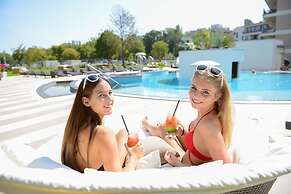 Aura Hotel - Adults Only