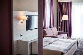 Aura Hotel - Adults Only