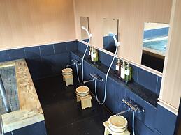 Breezbay Hotel & Resort Gero