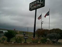 Royal Inn Pearsall