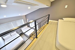 WITH U Hotel & Guesthouse