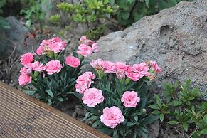 WITH U Hotel & Guesthouse