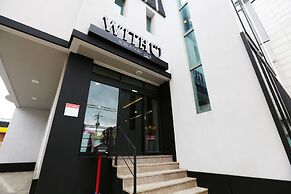 WITH U Hotel & Guesthouse