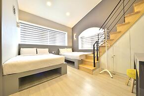 WITH U Hotel & Guesthouse