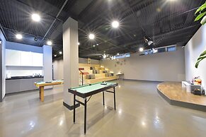 WITH U Hotel & Guesthouse