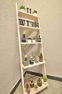 WITH U Hotel & Guesthouse