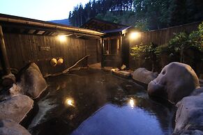 Yufuin Ryoan Wazanhou