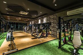 Cresco Hotel Buriram