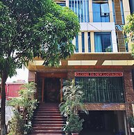 New Lotus Hotel