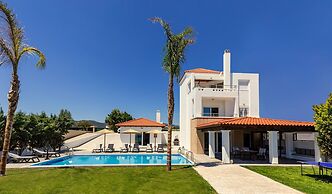 Antonoglou Beach Villas, Gennadi