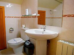 Apartamentos Pantebre 3000