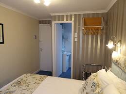 The Berwick - Over 40's Only