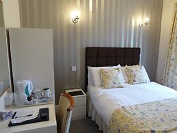 The Berwick - Over 40's Only