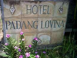 Padang Lovina Sea Side Cottage