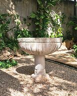 Hostal Tunich Naj & Hotel