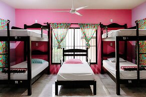 Hostal Tunich Naj & Hotel