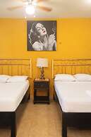 Hostal Tunich Naj & Hotel