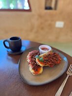 Hostal Tunich Naj & Hotel