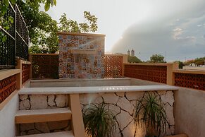 Hostal Tunich Naj & Hotel