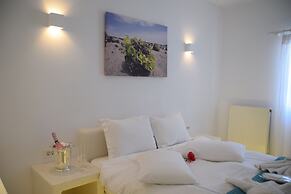 Acrothea Suites & Villas