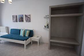 Acrothea Suites & Villas