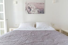 Acrothea Suites & Villas