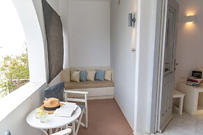 Acrothea Suites & Villas