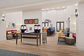 Hampton Inn & Suites-Seattle Woodinville WA