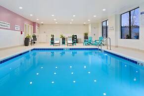 Hampton Inn & Suites-Seattle Woodinville WA