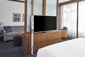 The Hotel Landing