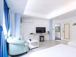 Live in the happiness