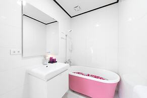 Live in the happiness