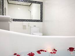 Live in the happiness