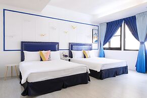 Live in the happiness