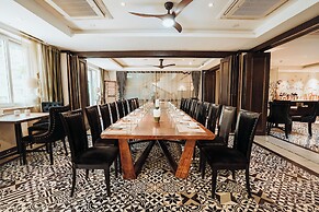 Thang Long Opera Hotel