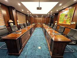 Thang Long Opera Hotel