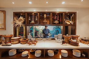 Thang Long Opera Hotel