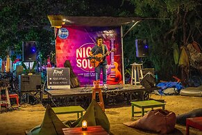 Gili Sands Hotel & Bar