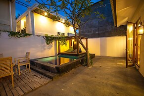 Gili Sands Hotel & Bar