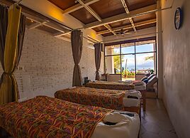 Gili Sands Hotel & Bar