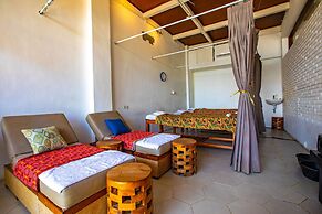 Gili Sands Hotel & Bar