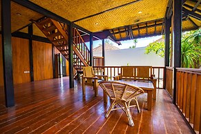 Gili Sands Hotel & Bar