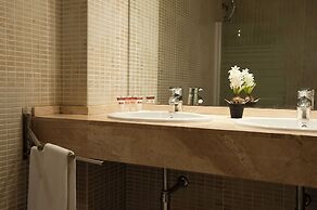 MH Apartments Gracia